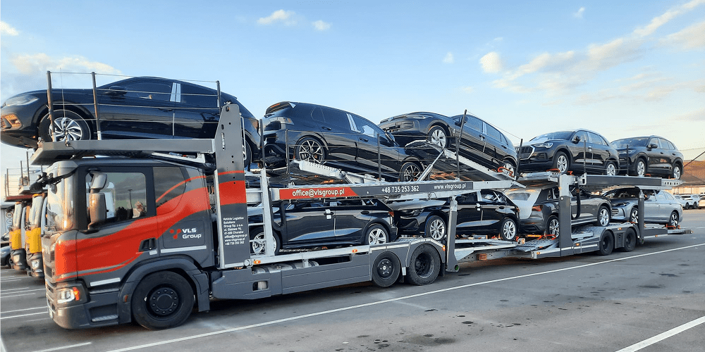 Transport dostawczych aut przez trasę górską – 26 maja 2025
